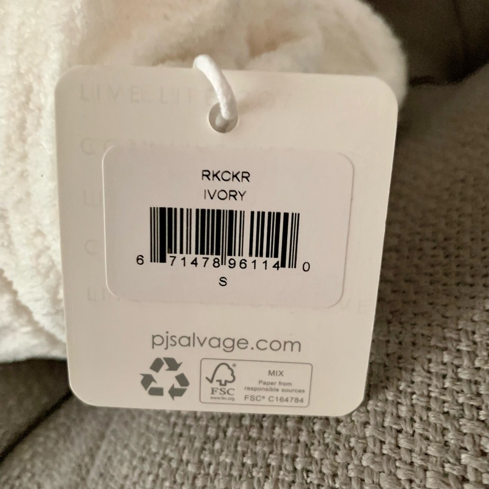 Women’s PJ Salvage - Plush Luxe Robe - Ivory - Size Small - Picture 5 of 9